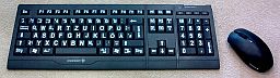 Windows Funk-Tastatur mit großer weisser Schrift, schwarz mit Funkmaus